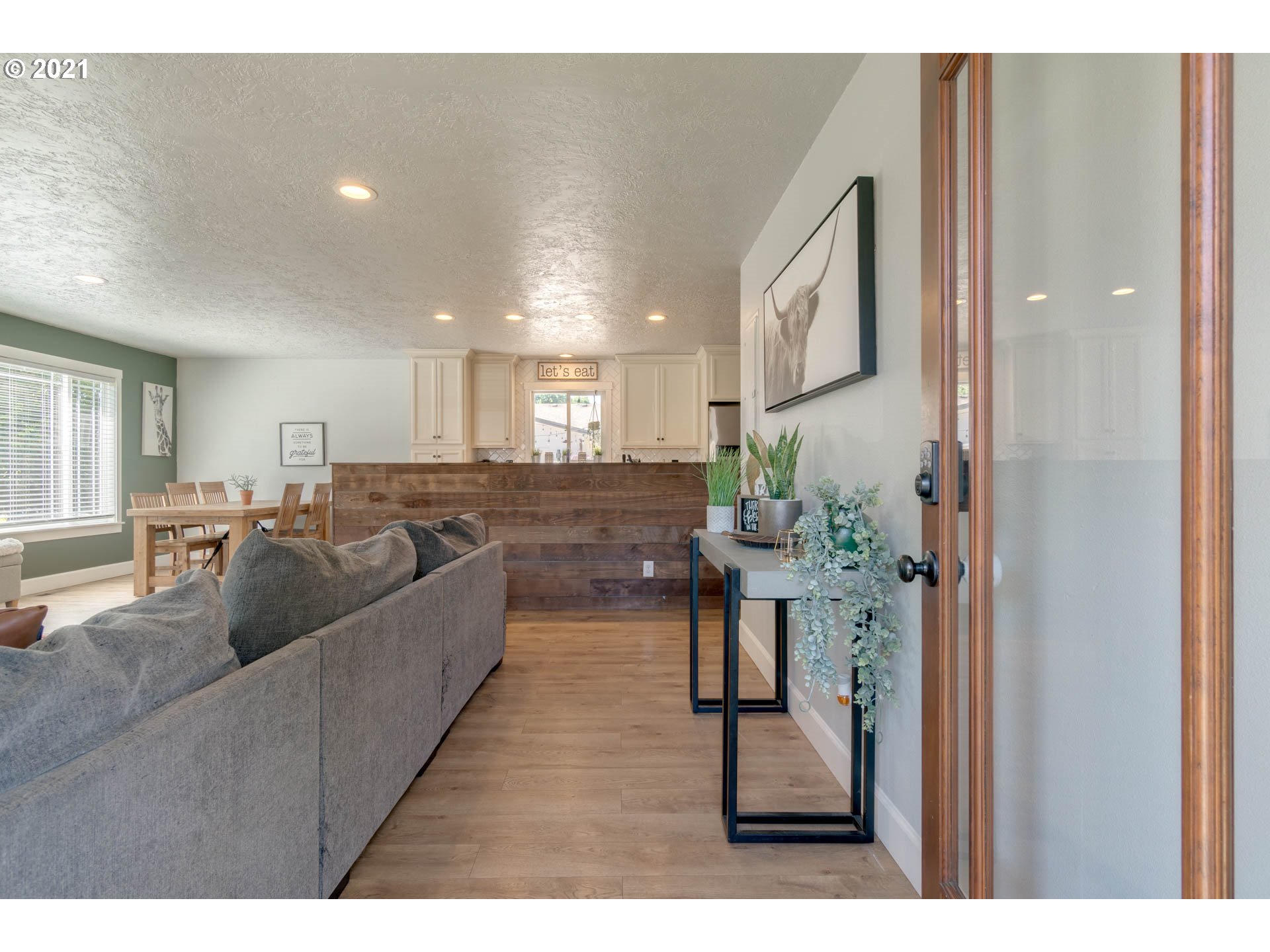 1113 Hadley Road Newberg, OR 97132 - Photo 3 of 30 Gallery Image 3