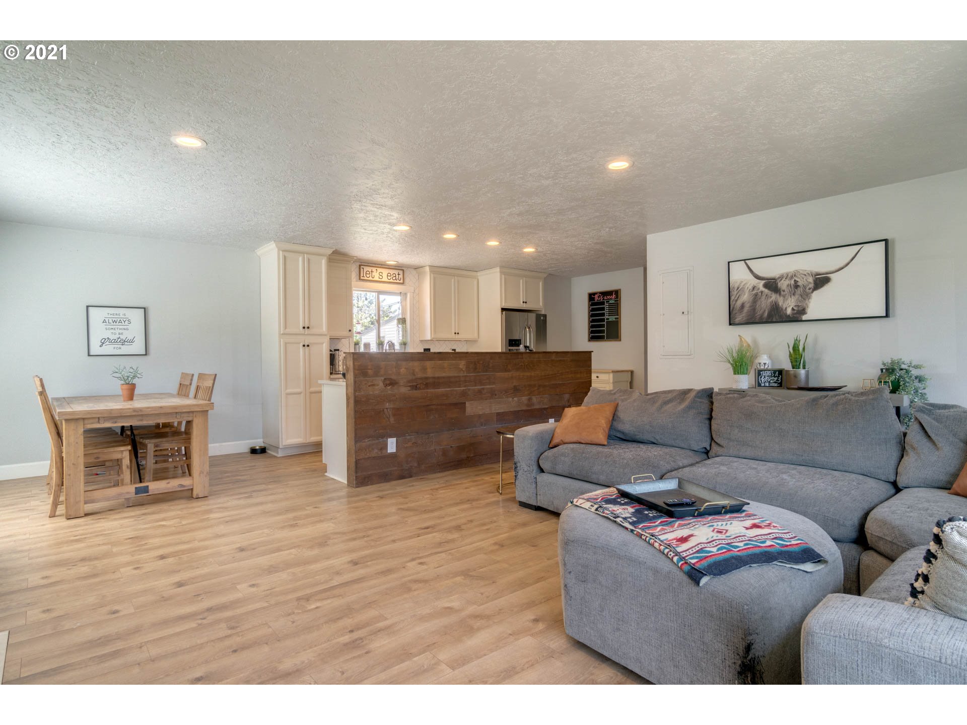 1113 Hadley Road Newberg, OR 97132 - Photo 4 of 30 Gallery Image 4
