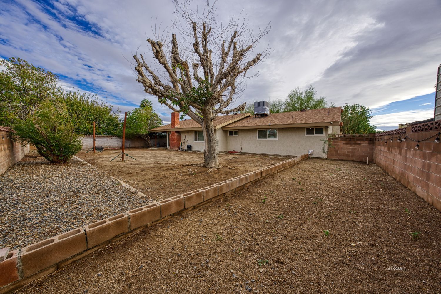 744 West Felspar Avenue Ridgecrest, CA 93555 - Photo 27 of 29