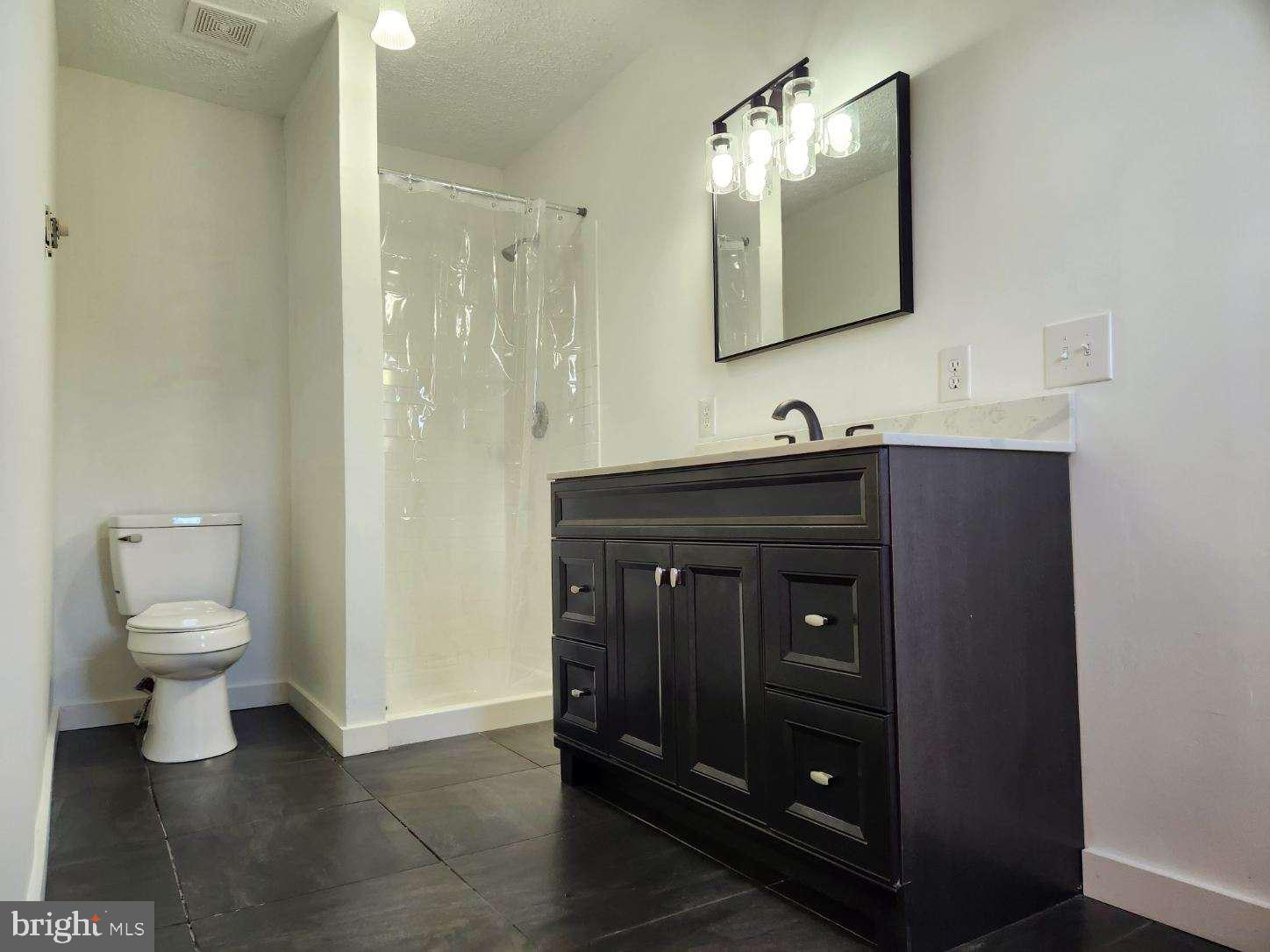 90 Robinson Road Front Royal, VA 22630 - Photo 22 of 29 Ensuite Bathroom