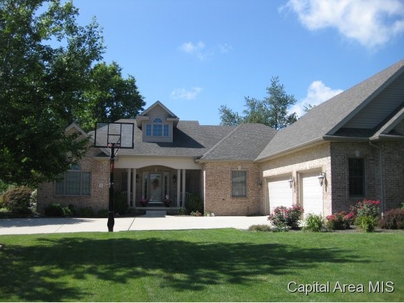 1 Elwin Court Rochester, IL 62563 - Photo 2 of 24