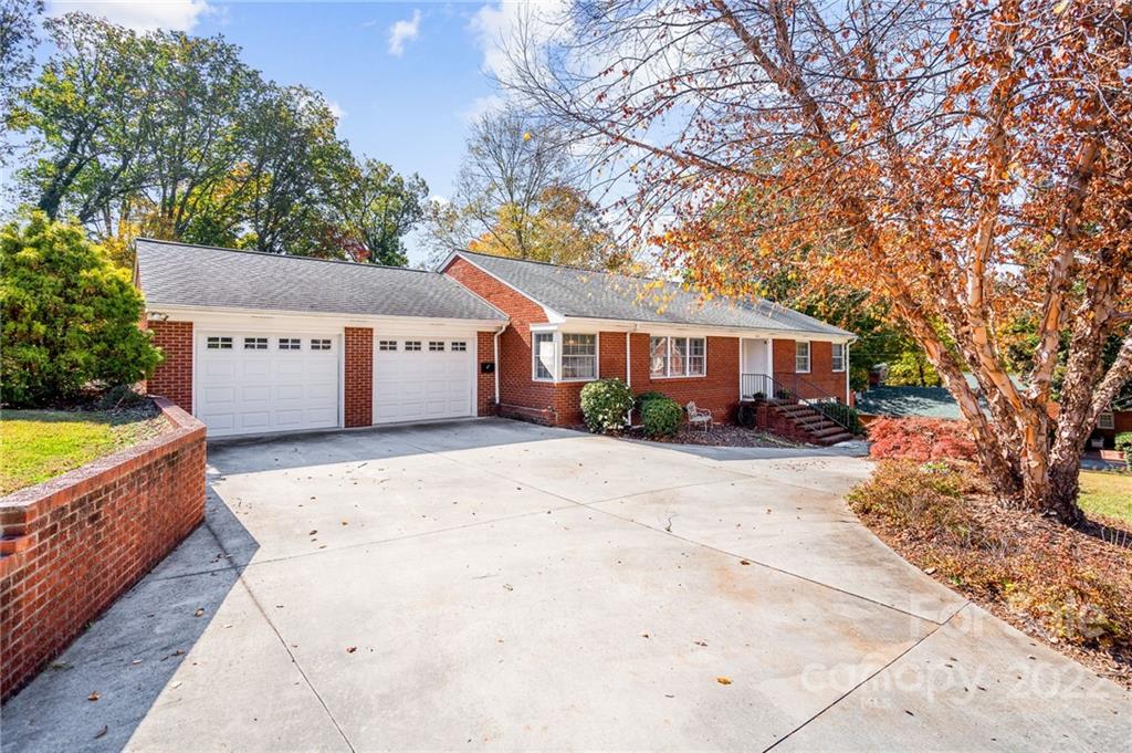 612 Redding Road Asheboro, NC 27203 - Photo 2 of 48 Gallery Image 2