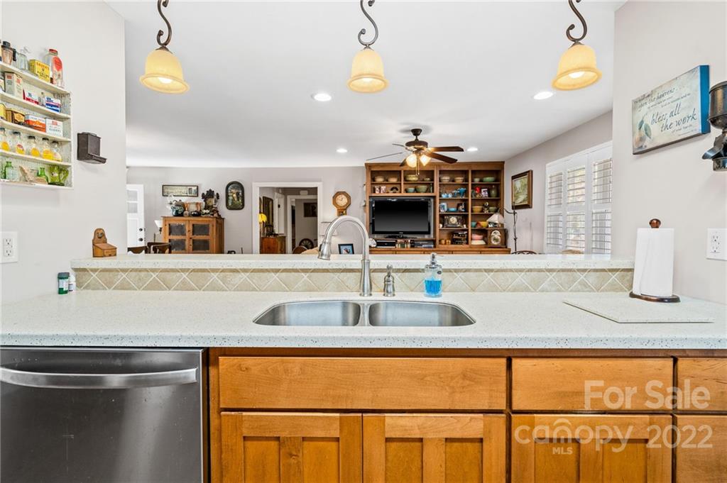 612 Redding Road Asheboro, NC 27203 - Photo 10 of 48 Gallery Image 10
