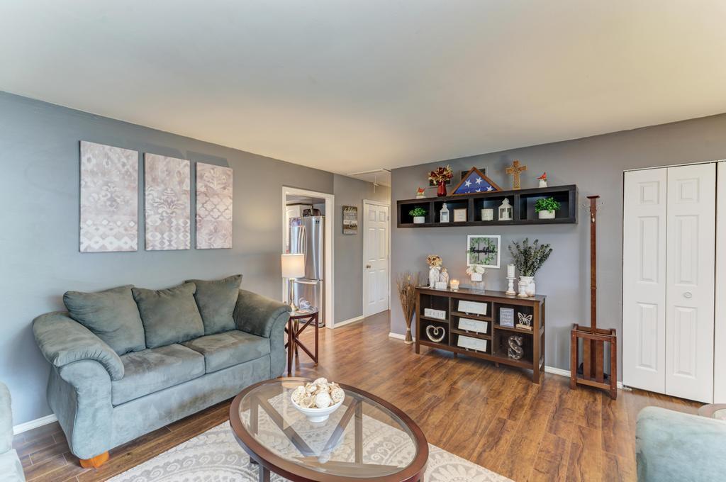 15100 Ridgeway Avenue Midlothian, IL 60445 - Photo 6 of 31 Gallery Image 6
