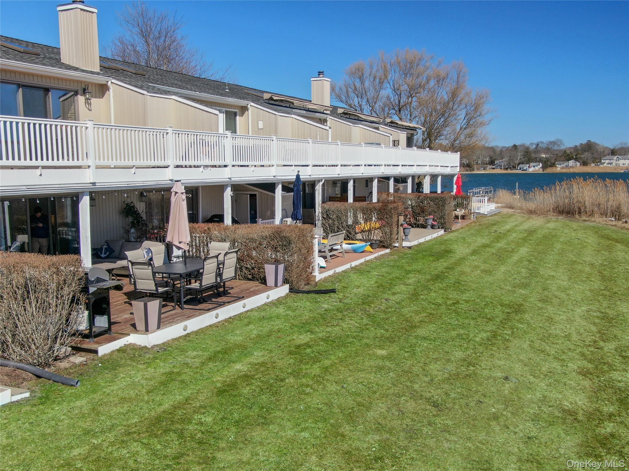 61 West Tiana Road, Unit 10 Hampton Bays, NY 11946 - Photo 17 of 28