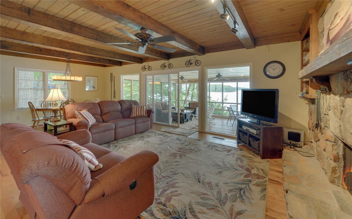 830 Reed Creek Point Hartwell, GA 30643 - Photo 2 of 40