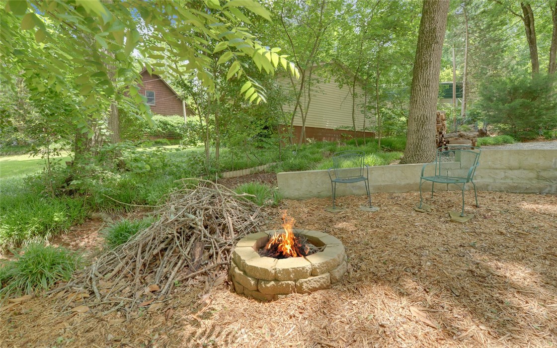 830 Reed Creek Point Hartwell, GA 30643 - Photo 23 of 40