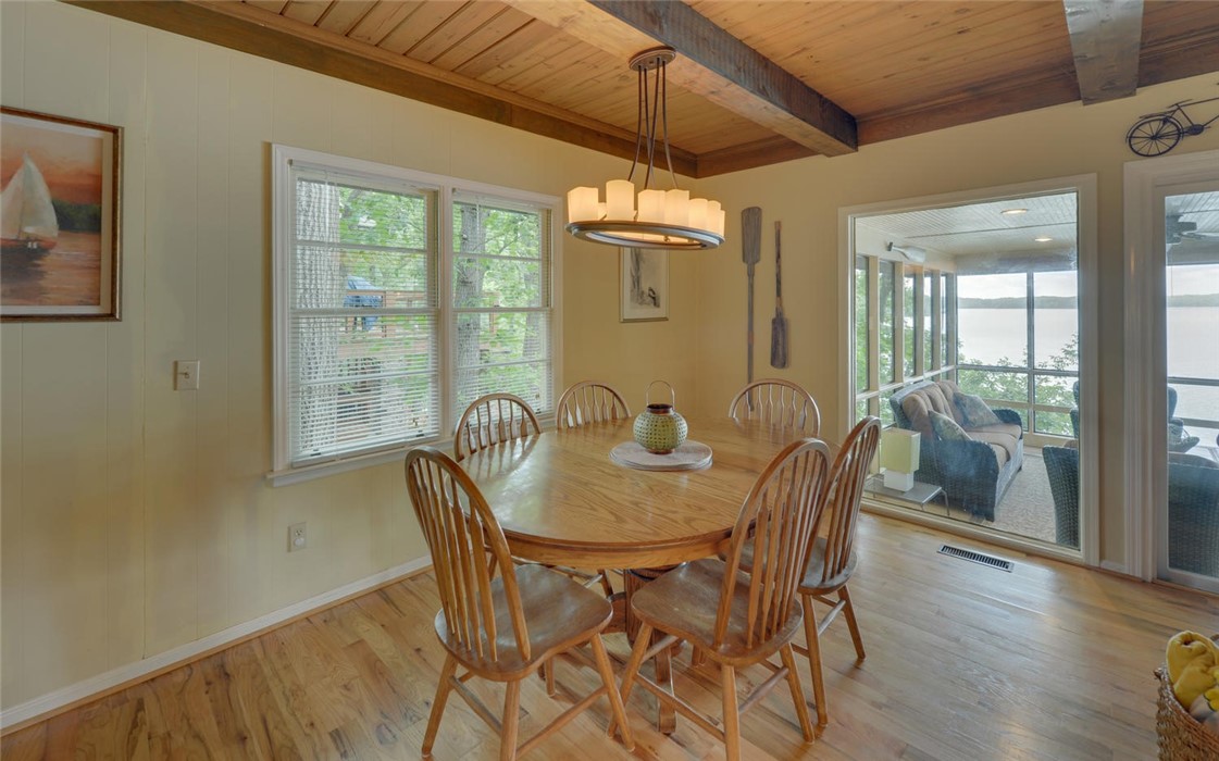 830 Reed Creek Point Hartwell, GA 30643 - Photo 5 of 40