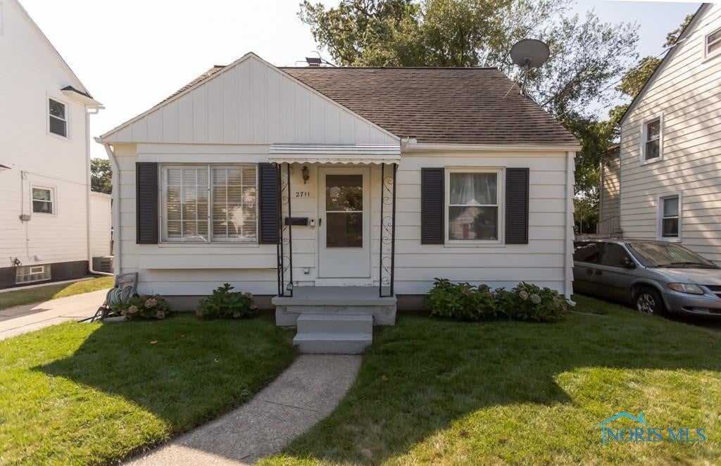 2711 Gracewood Road Toledo, OH 43613 - Photo 1 of 32 Gallery Image 1