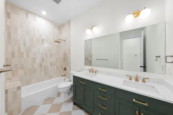$3,145 | 1712 East Comanche Avenue, Tampa, FL 33610