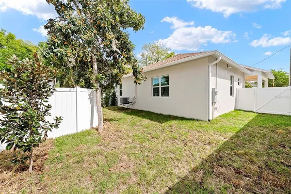 $3,145 | 1712 East Comanche Avenue, Tampa, FL 33610