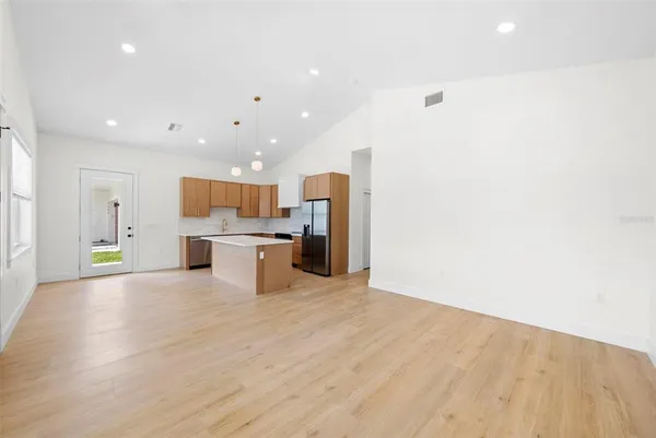 $3,145 | 1712 East Comanche Avenue, Tampa, FL 33610