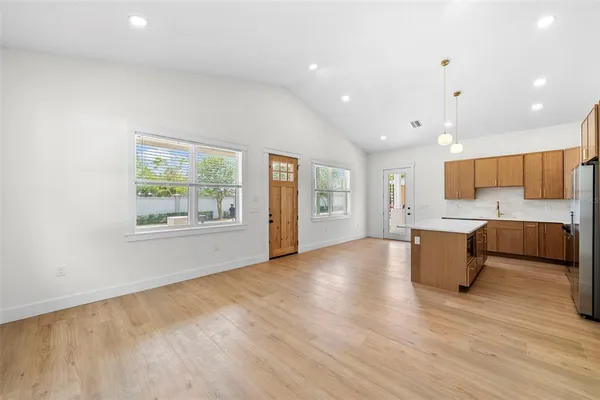 $3,145 | 1712 East Comanche Avenue, Tampa, FL 33610