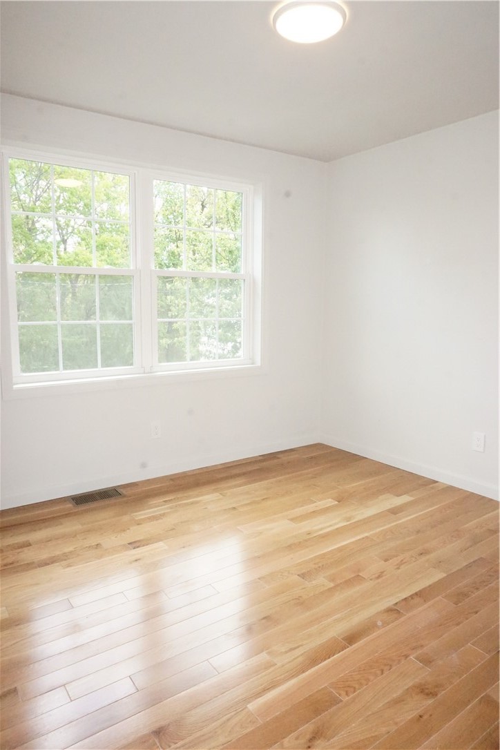 178 Highland Street Cranston, RI 02920 - Photo 18 of 34