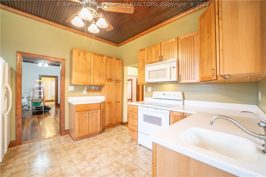90 North Pinch Road Elkview, WV 25071 - Photo 18 of 32 Gallery Image 18