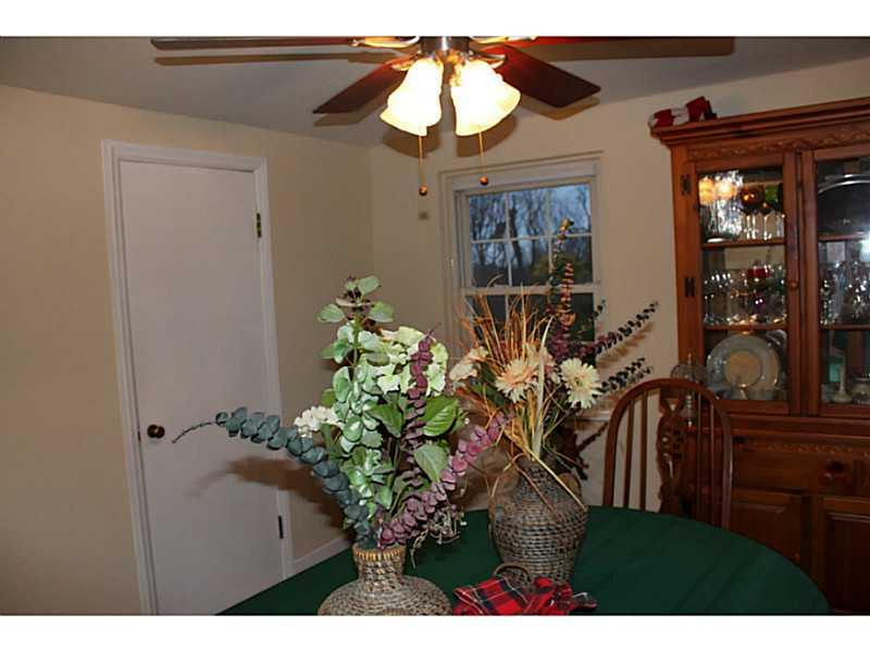 134 Pear Orchard Road Coraopolis, PA 15108 - Photo 9 of 21 Dining Room.