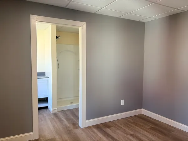 $2,600 | 25 Elm Street, Unit 2, North Brookfield, MA 01535