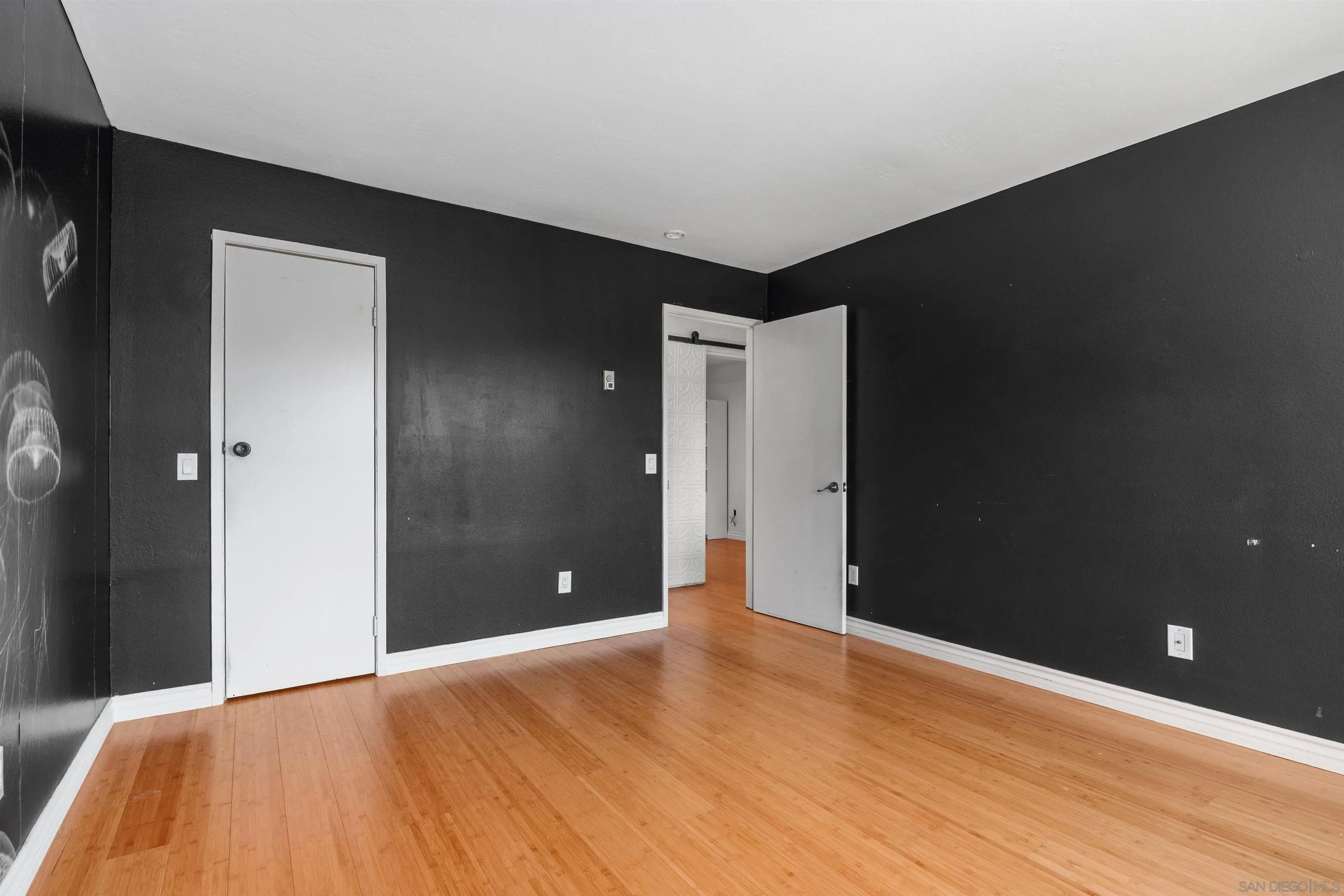 407 Requeza Street, Unit E9 Encinitas, CA 92024 - Photo 11 of 19 a view of empty room