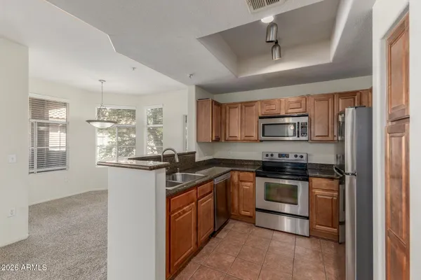 $305,000 | 3830 East Lakewood Parkway East, Unit 2057, Phoenix, AZ 85048