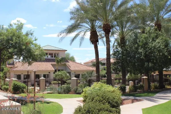 $305,000 | 3830 East Lakewood Parkway East, Unit 2057, Phoenix, AZ 85048