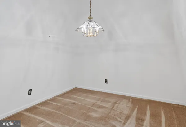 a view of empty room with window