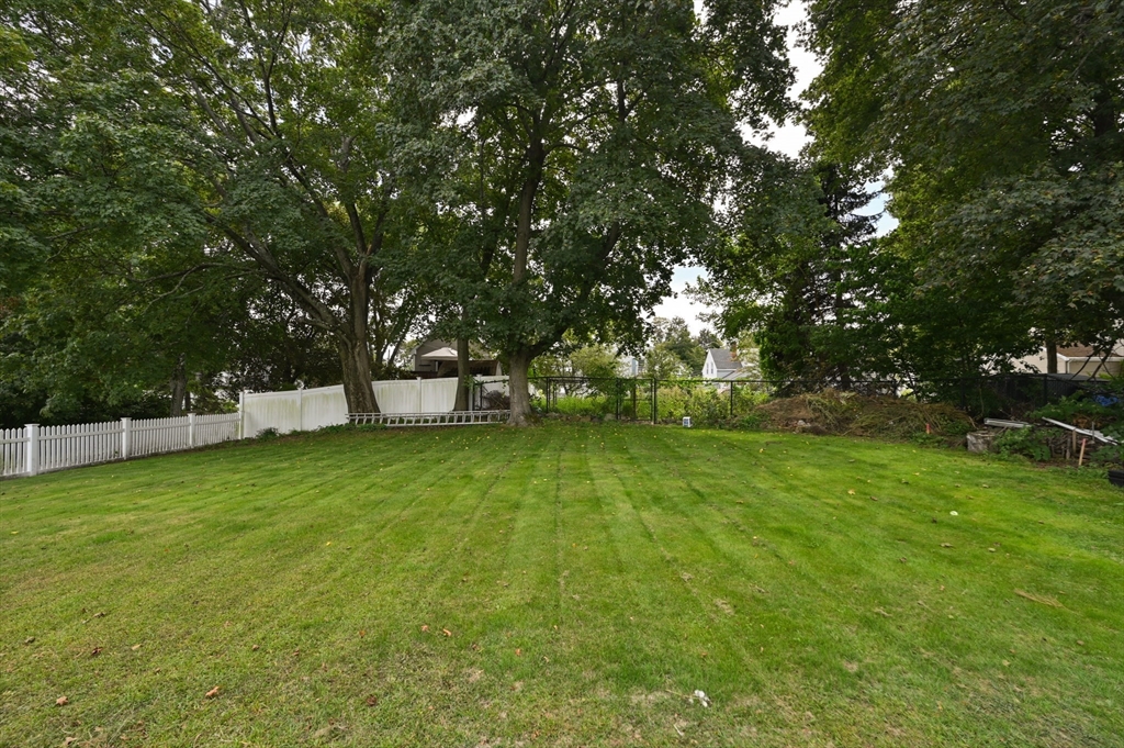 7 Perham Street, Unit 2 Wakefield, MA 01880 - Photo 29 of 36