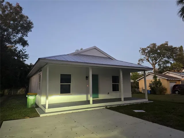 $2,700 | Undisclosed Address, Sarasota, FL 34234