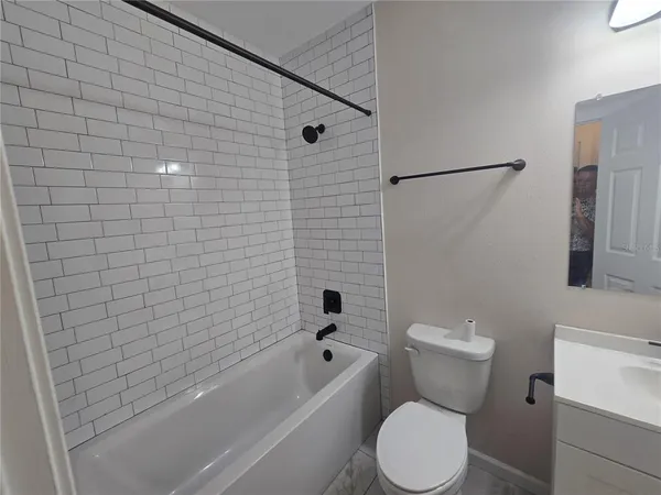 $2,400 | Undisclosed Address, Sarasota, FL 34234