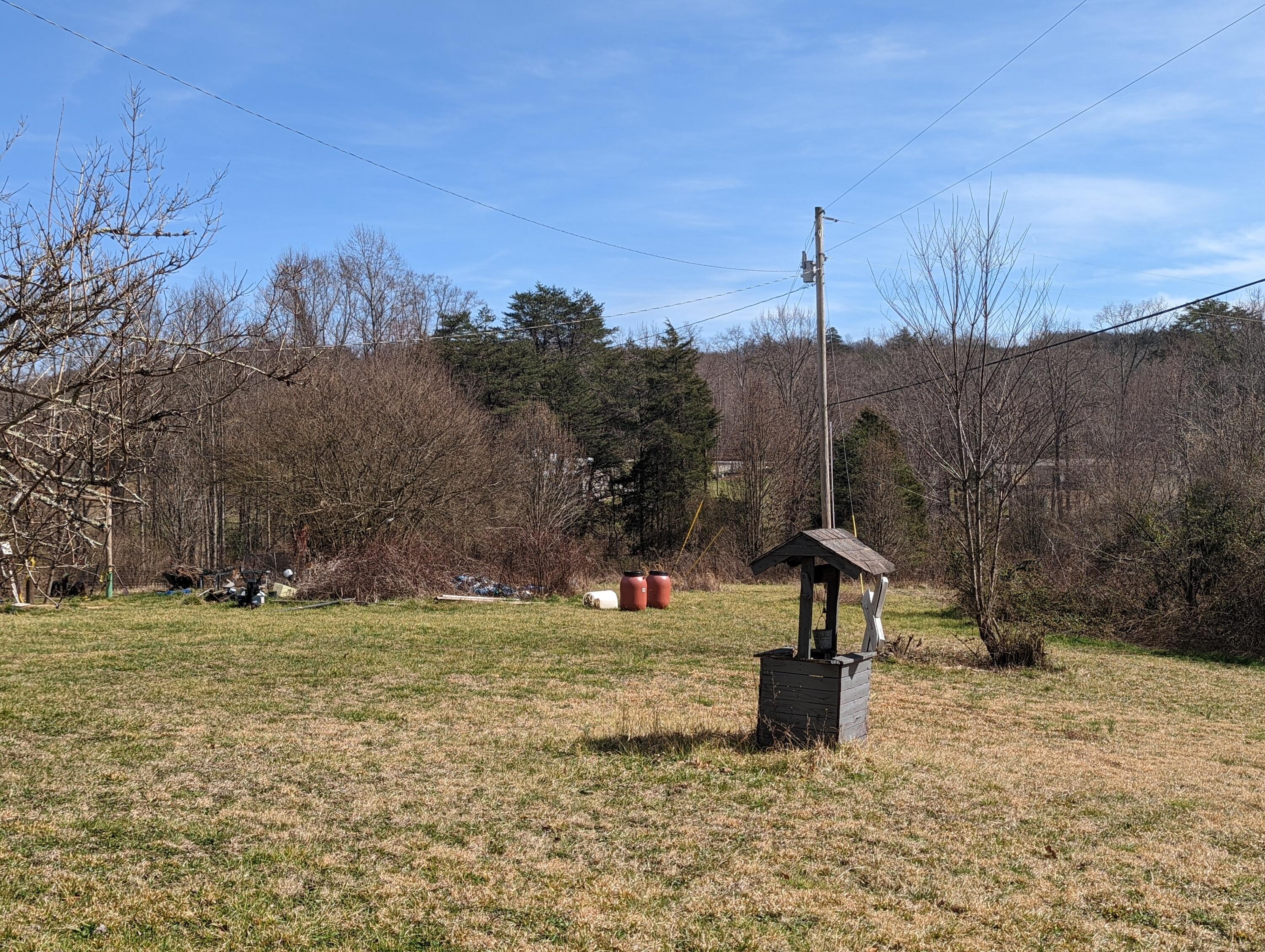 290 Keener Road Dunlap, TN 37327 - Photo 3 of 17 PXL_20220321_195539425.PORTRAIT