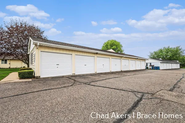 $175,000 | 5912 Leisure S Drive Southeast, Grand Rapids, MI 49548