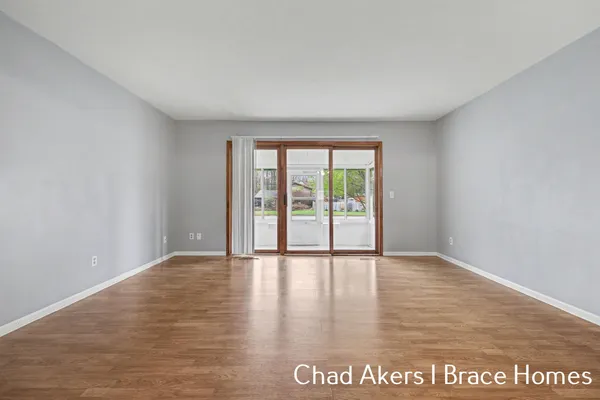 $175,000 | 5912 Leisure S Drive Southeast, Grand Rapids, MI 49548
