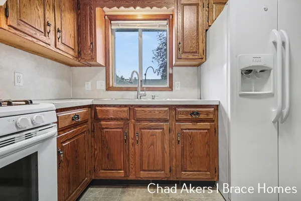 $175,000 | 5912 Leisure S Drive Southeast, Grand Rapids, MI 49548