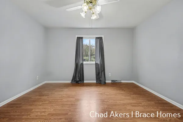 $175,000 | 5912 Leisure S Drive Southeast, Grand Rapids, MI 49548