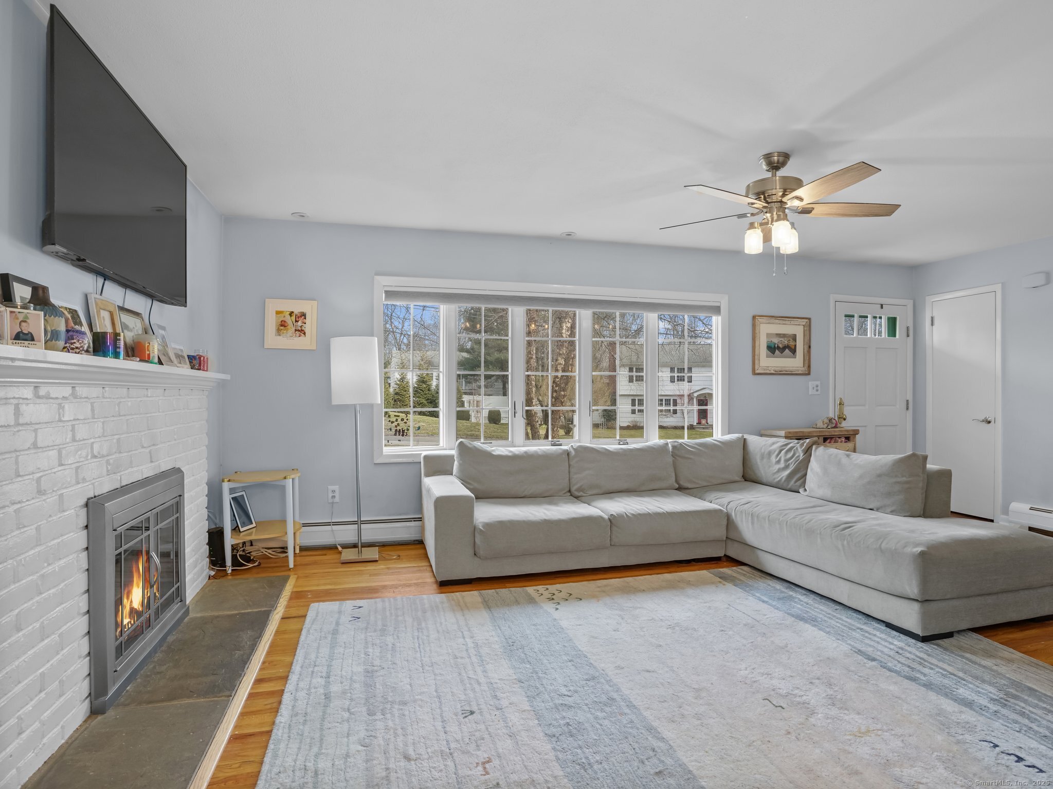 11 Old Field Road Norwalk, CT 06853 - Photo 2 of 33