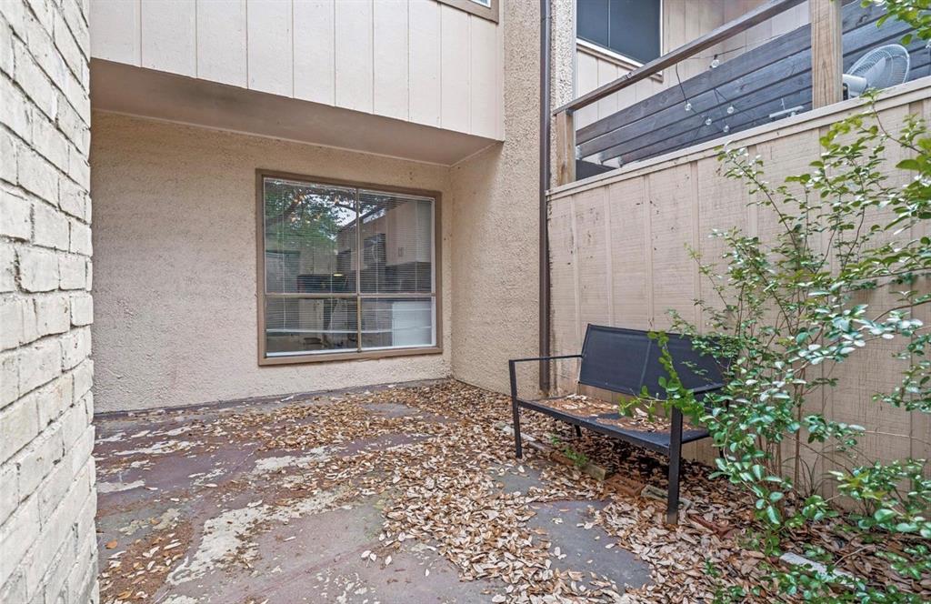 5808 Harvest Hill Road Dallas, TX 75230 - Photo 18 of 18 Front enclosed Patio entrance.