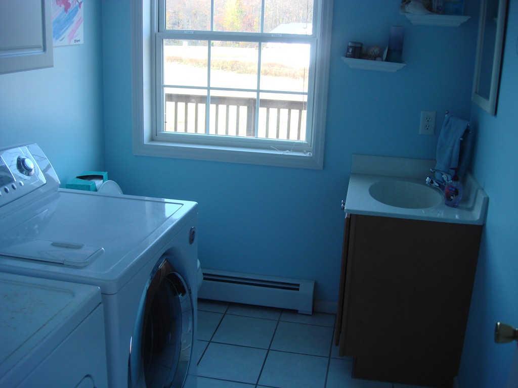 98 Old Southbridge Road Dudley, MA 01571 - Photo 9 of 15 Gallery Image 9