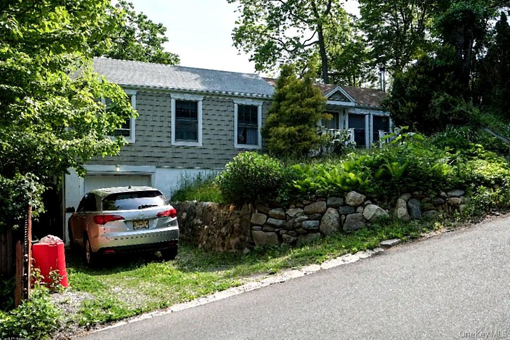 51 Aloma Road Rocky Point, NY 11778 - Photo 1 of 20