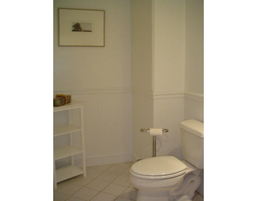 38 Sunset Road Bedford, MA 01730 - Photo 11 of 19 Gallery Image 11