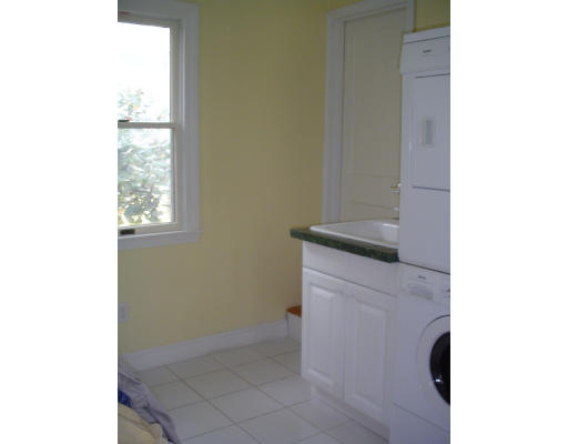 38 Sunset Road Bedford, MA 01730 - Photo 13 of 19 Gallery Image 13