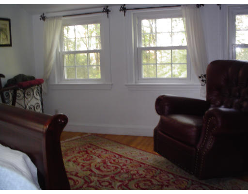 38 Sunset Road Bedford, MA 01730 - Photo 15 of 19 Gallery Image 15