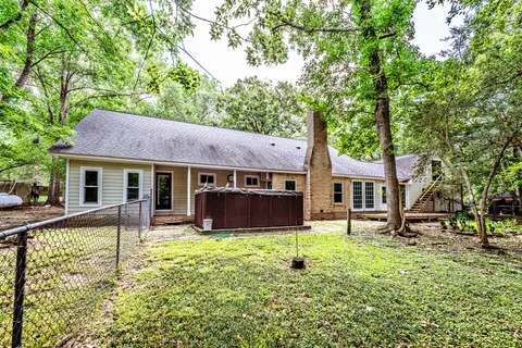 $345,000 | 218 Westridge Drive, Huntsville, TX 77340