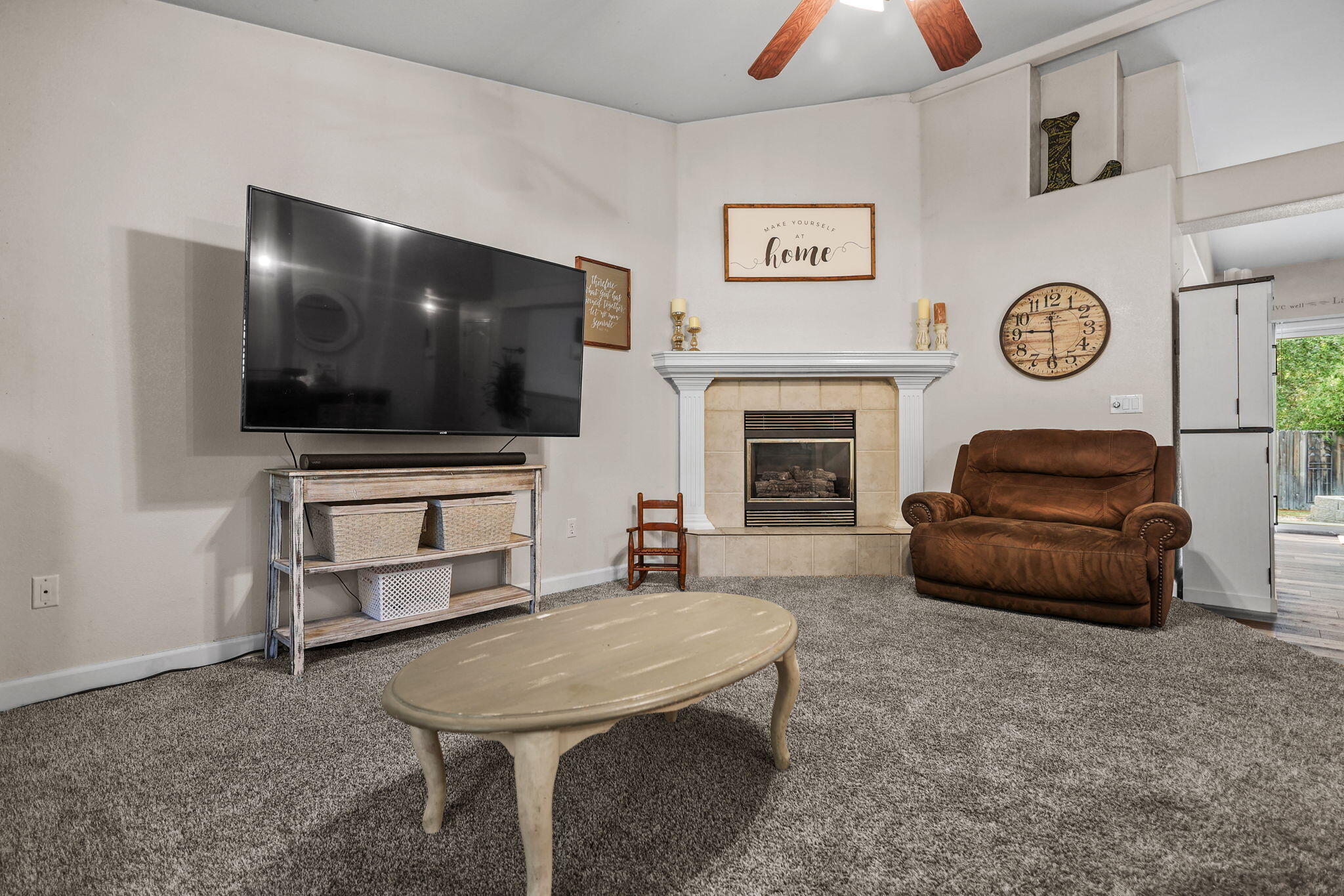 6813 Hemlock Street Redding, CA 96001 - Photo 13 of 42 48-web-or-mls-8Q0A9166