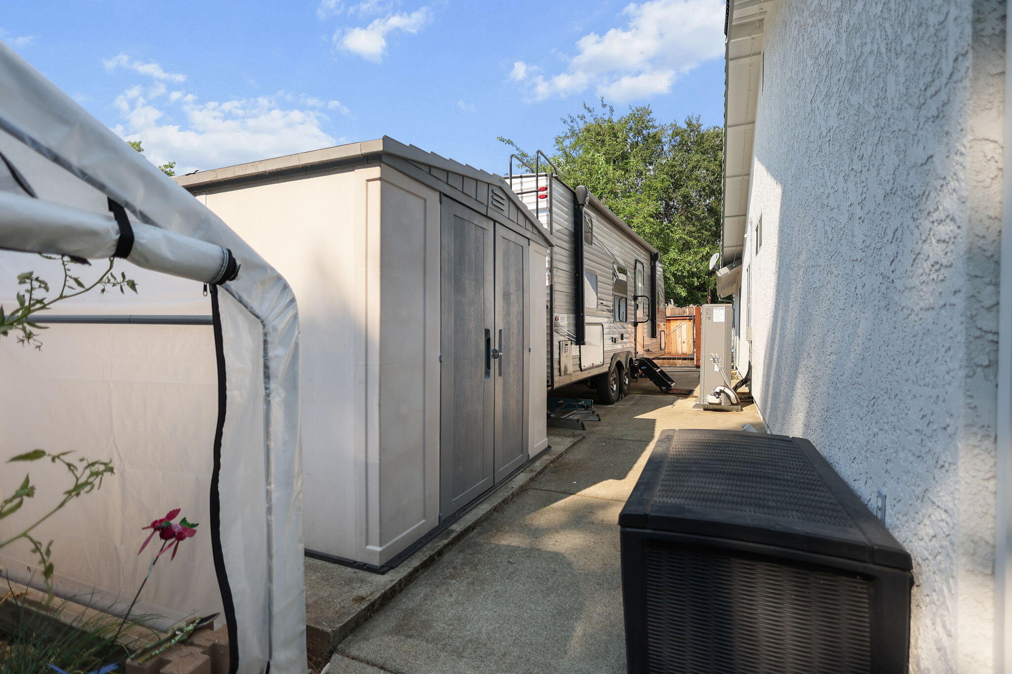 6813 Hemlock Street Redding, CA 96001 - Photo 30 of 42 70-web-or-mls-8Q0A9341