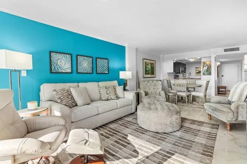 $425,000 | 14 Royal Palm Way, Unit 501, Boca Raton, FL 33432