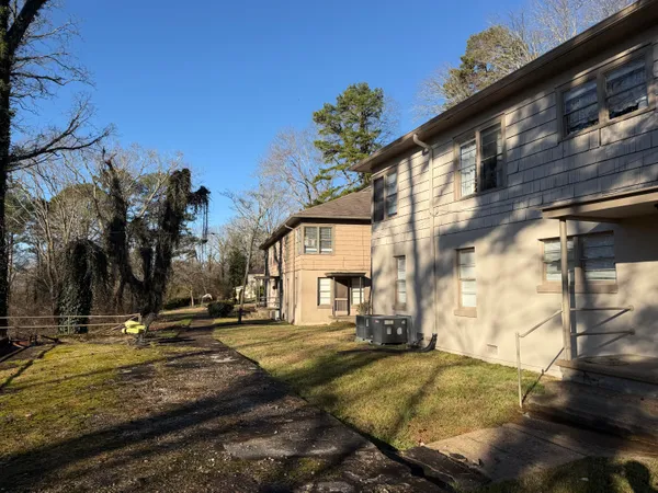 $895 | 948 James Boulevard, Signal Mountain, TN 37377