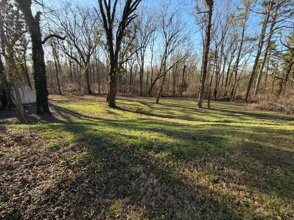 $895 | 948 James Boulevard, Signal Mountain, TN 37377