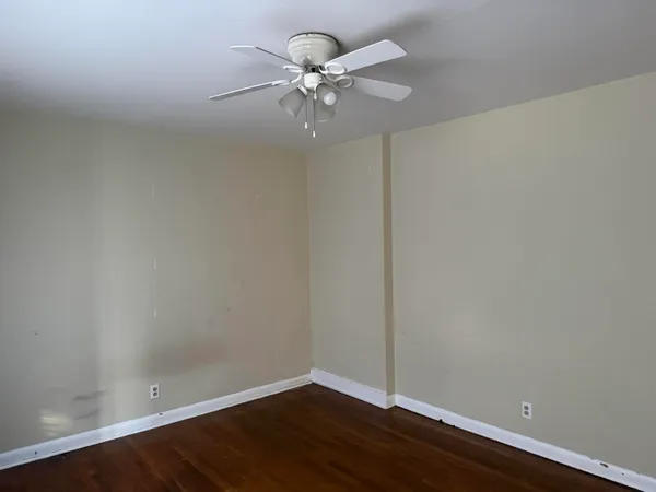 $895 | 948 James Boulevard, Signal Mountain, TN 37377