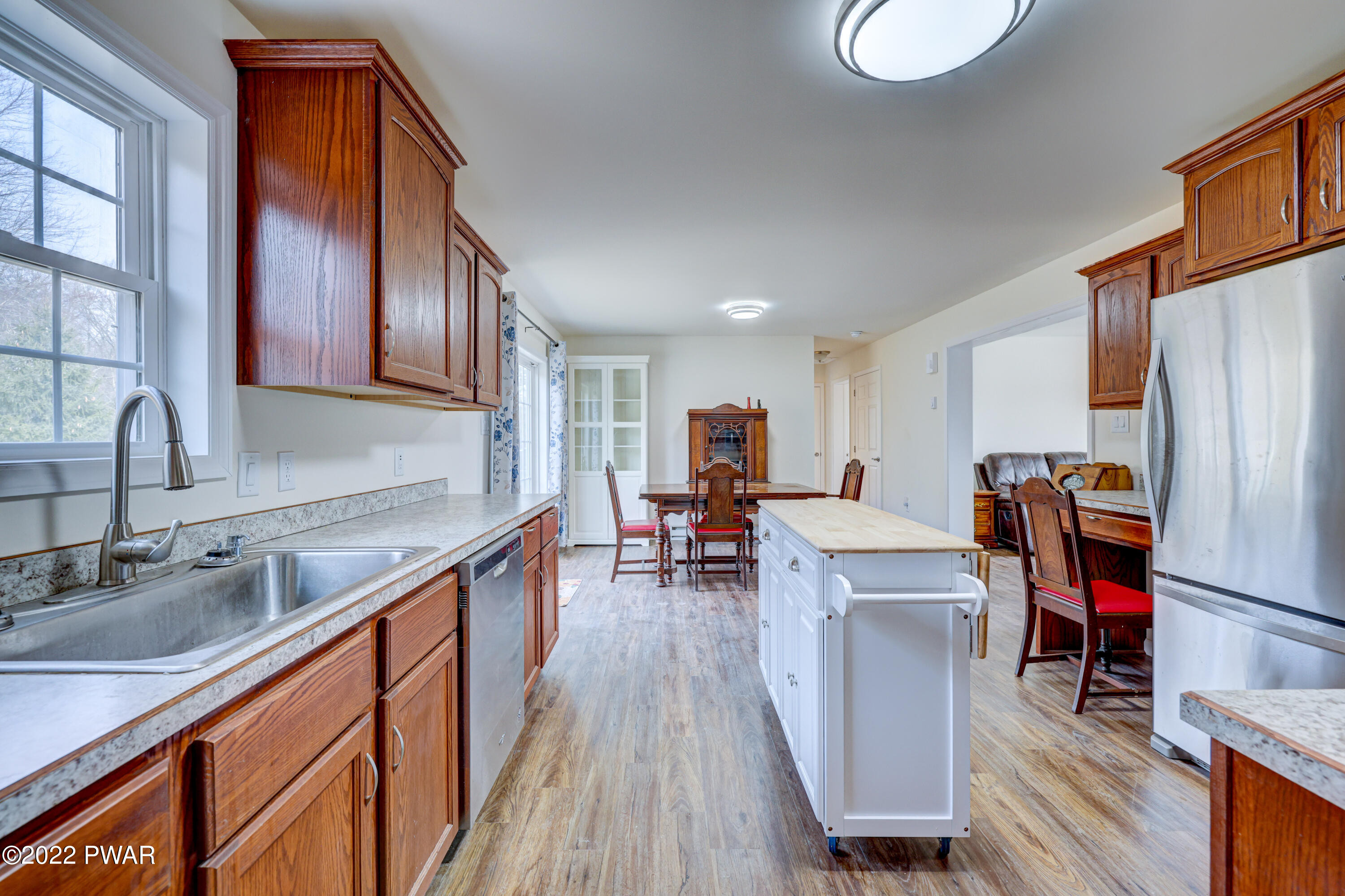 831 Spring Hill Road Sterling, PA 18463 - Photo 7 of 34