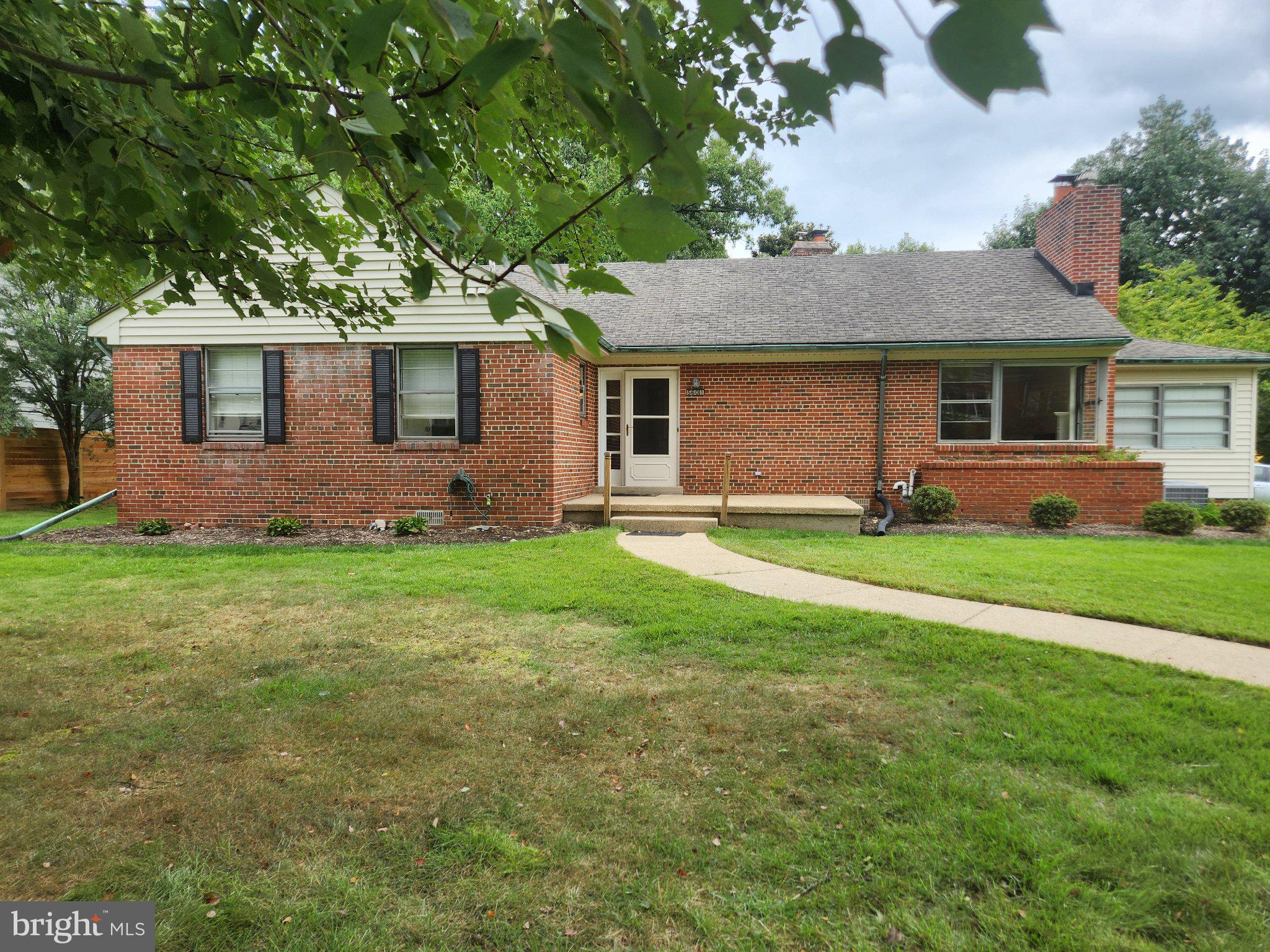5601 Pollard Road Bethesda, MD 20816 - Photo 2 of 26 Gallery Image 2