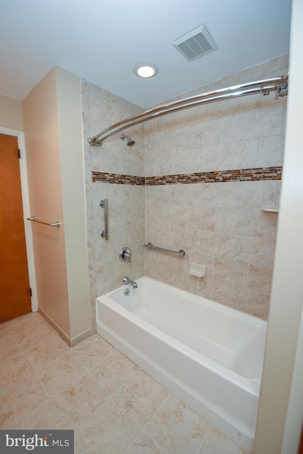790 Lily Road Warminster, PA 18974 - Photo 22 of 36 Hall Bath